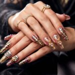 Gyaru Fashionable nails